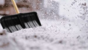 Lees meer over het artikel Sneeuwschuiver kopen? Maak je erf sneeuwvrij!